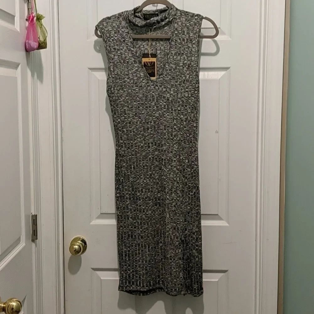 Valiant Paris black white dress Sz L NWT